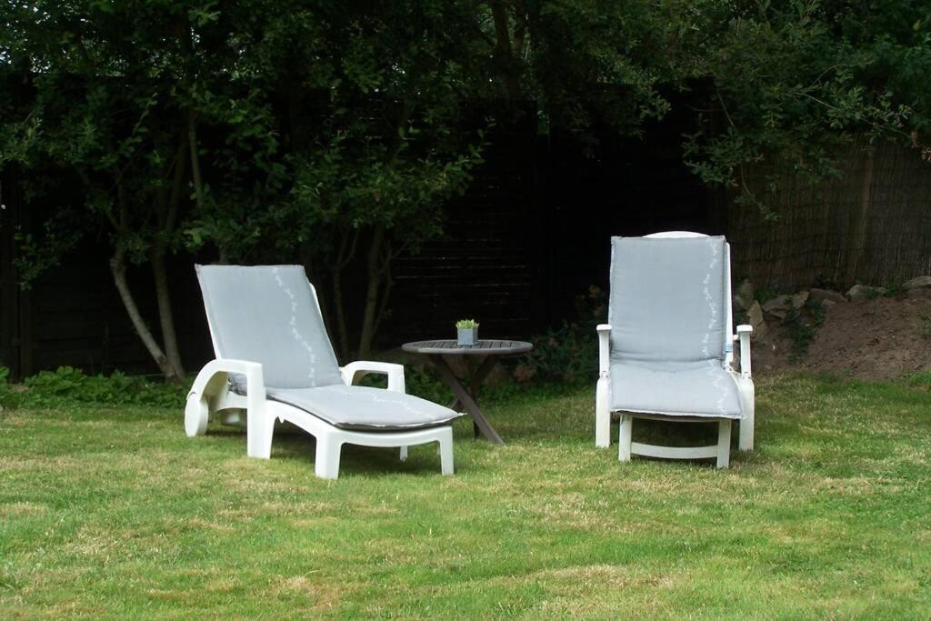 Maison Avec Jardin Clos. Animaux Acceptes - Wifi - Proche Plages De La Trinite Sur Mer Et Carnac ภายนอก รูปภาพ